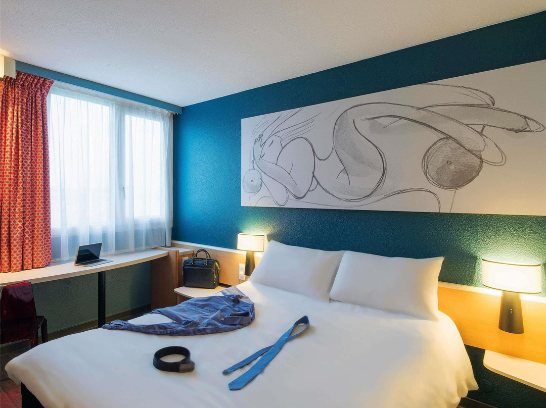 宜必思图尔北部酒店主图