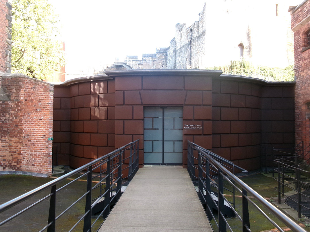 David P J Ross Magna Carta Vault-林肯必去景点