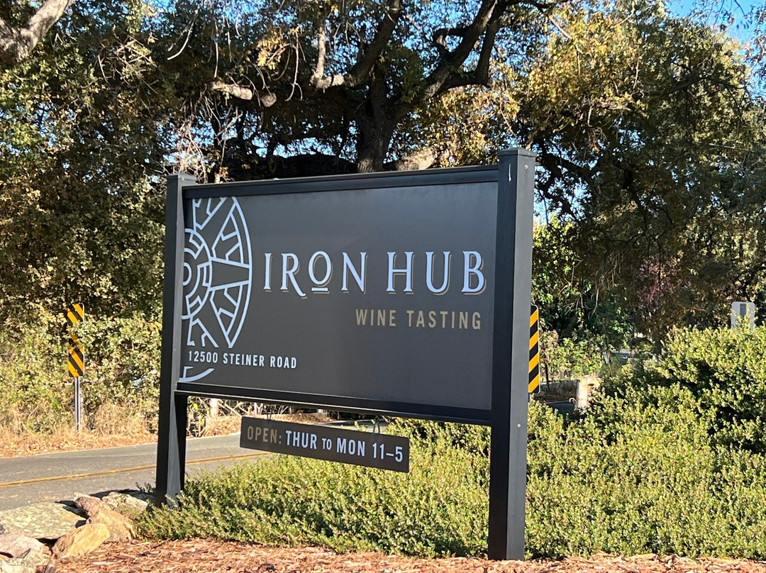 Iron Hub Winery-Plymouth必去景点