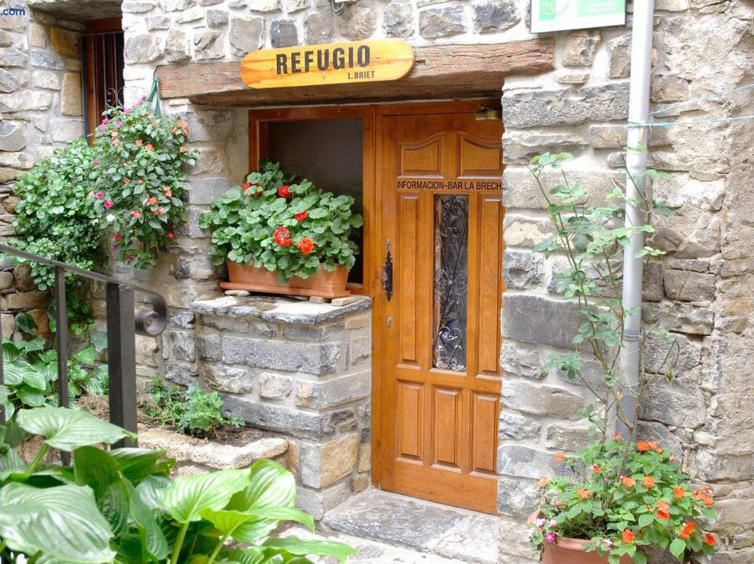 吕西安富希奥布里特旅舍