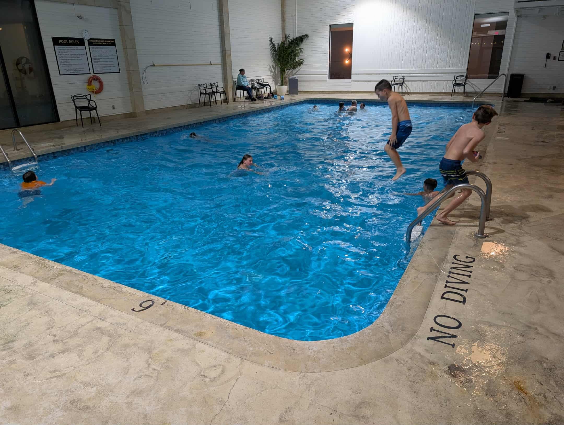 Ramada by Wyndham Cornwall-官方