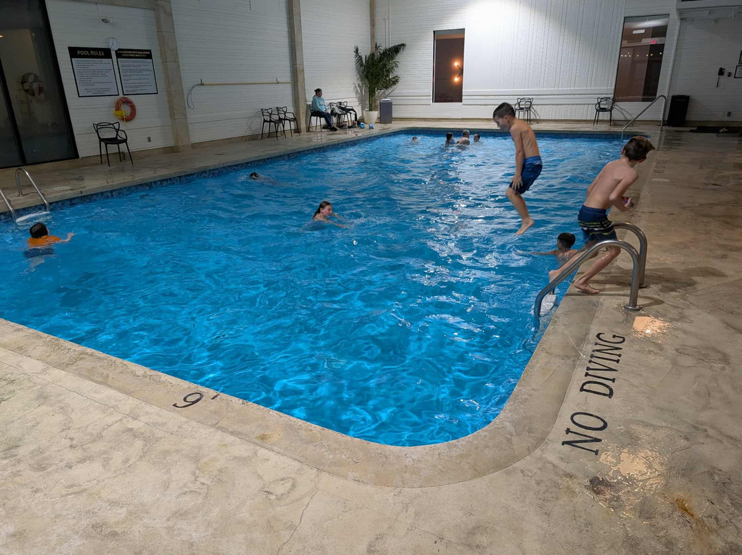 康沃尔酒店住宿-Ramada by Wyndham Cornwall