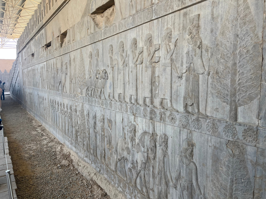 Yol Bir Iran Tours-德黑兰必去景点