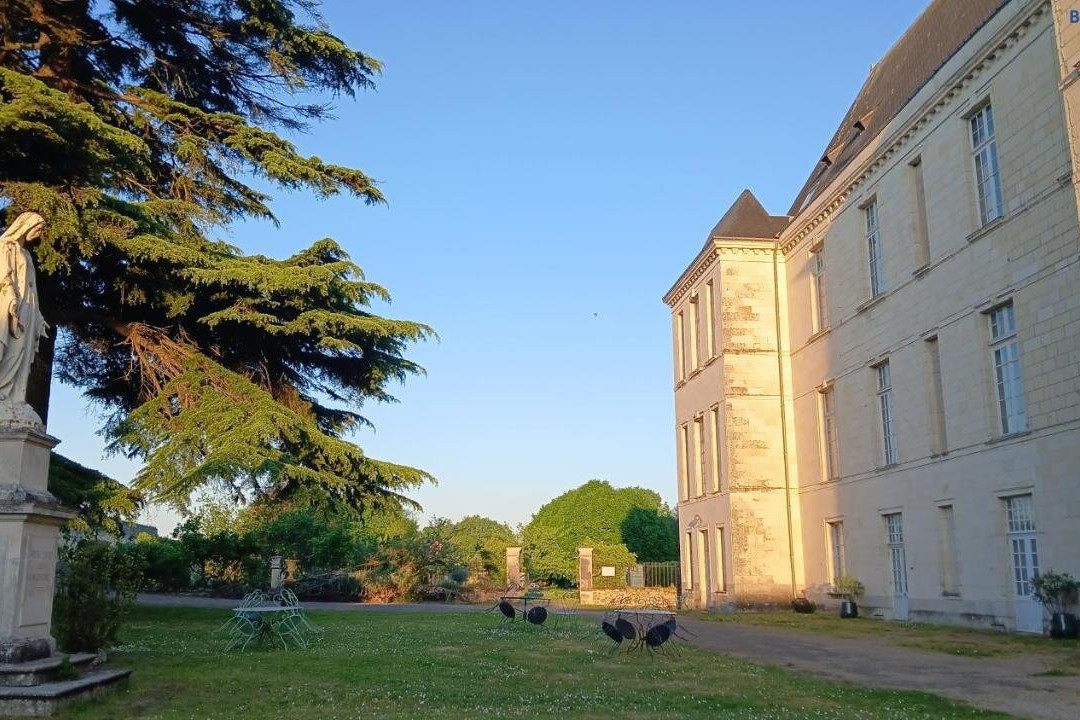 Palais Abbatial De Bourgueil