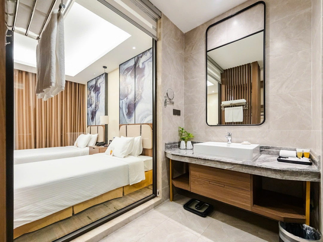 Mường Thanh Luxury Hạ Long Centre Hotel主图