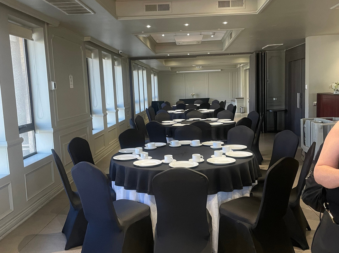 Regal Pacific Hotel主图