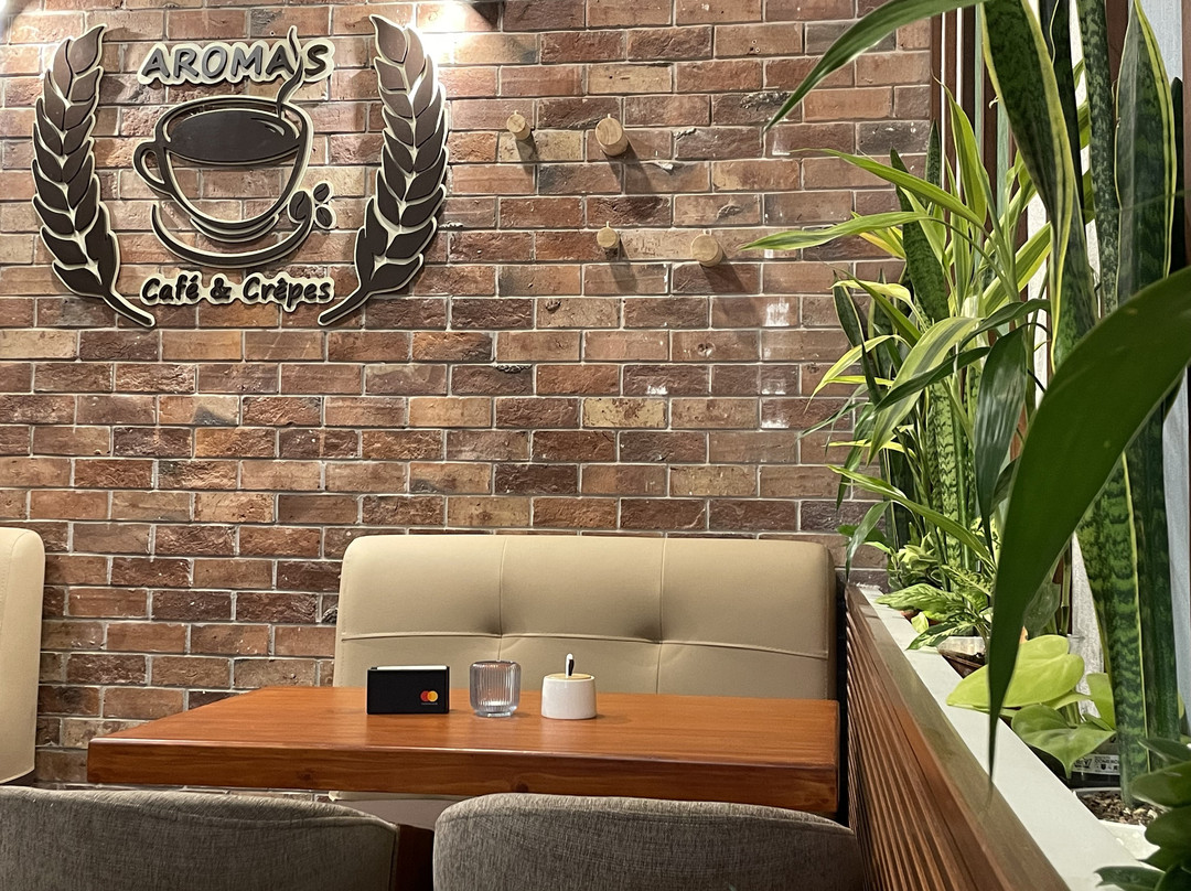 Aroma's Café & Crêpes