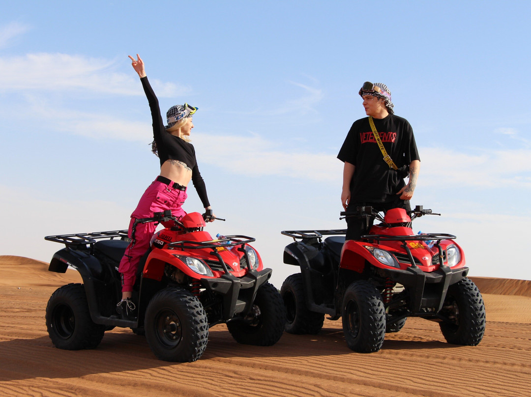 Qoude bike adventure self drive in desert