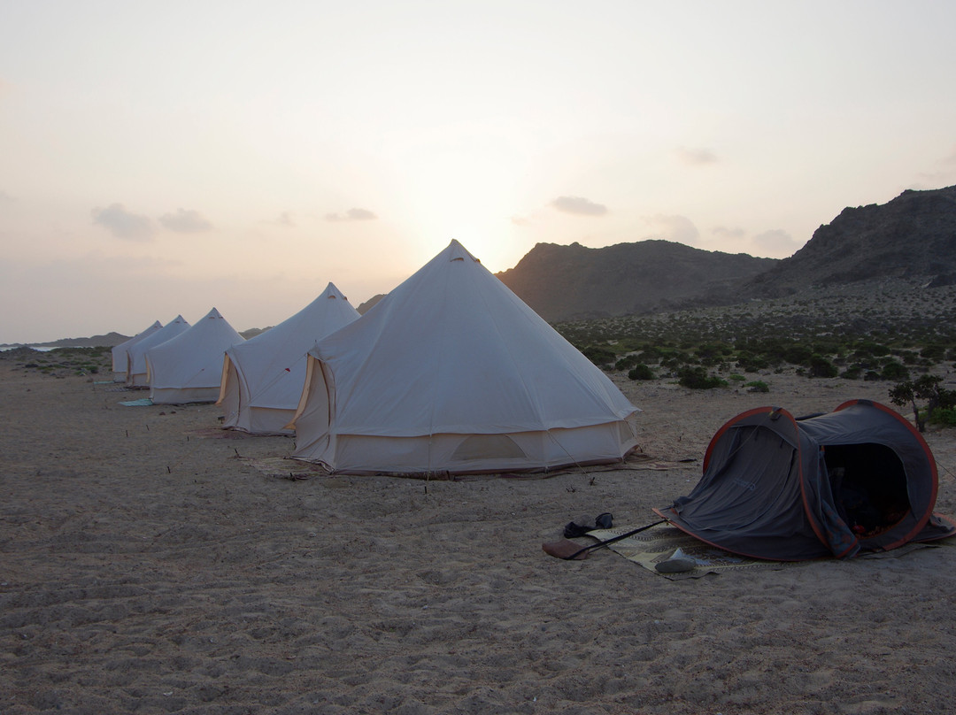 Traveling  Socotra-索科特拉岛必去景点