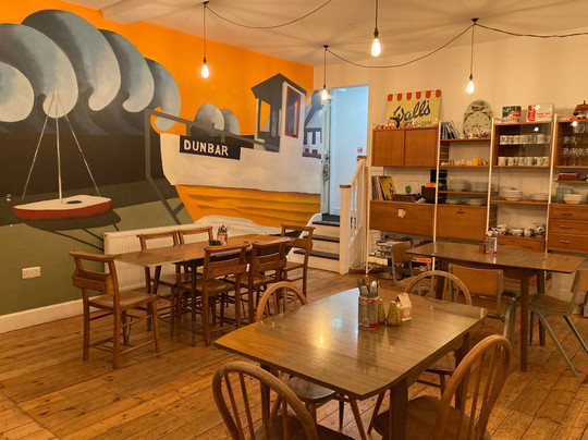 The Dolphin Inn主图