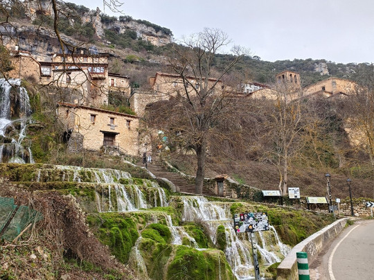 Cascada de Orbaneja-Orbaneja del Castillo必去景点