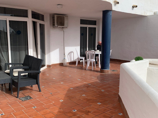 卡拉翁达钟楼酒店主图