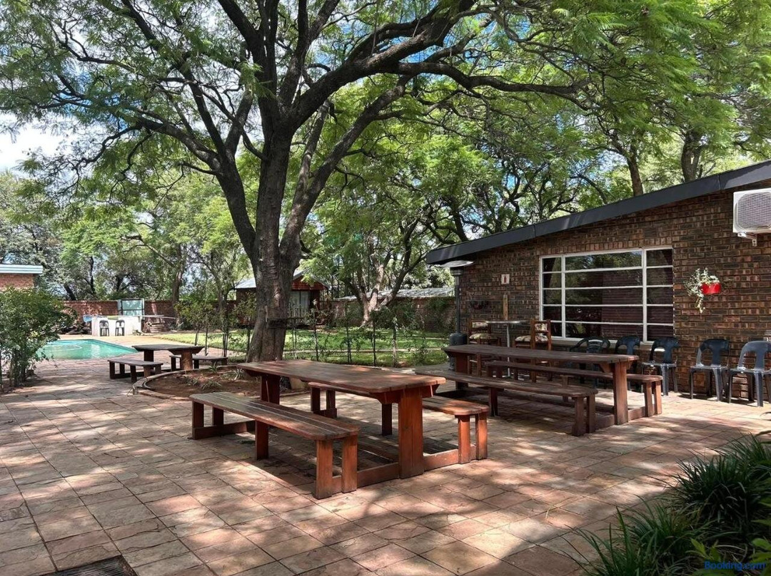 Kameeldoring Guest House