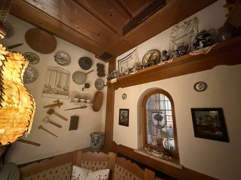 Haussermann's Ochsen主图