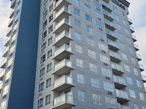 素里酒店住宿-Sandman Signature Surrey-Guildford Suites