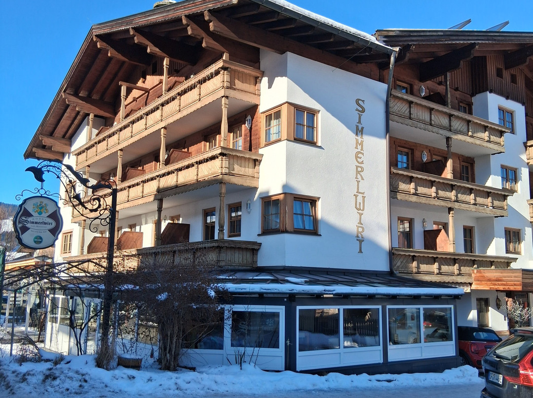 西梅尔维特酒店主图