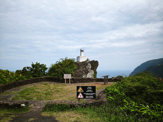 Miradouro Do Portal-Fajazinha必去景点