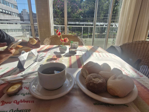 阿拉丁酒店主图