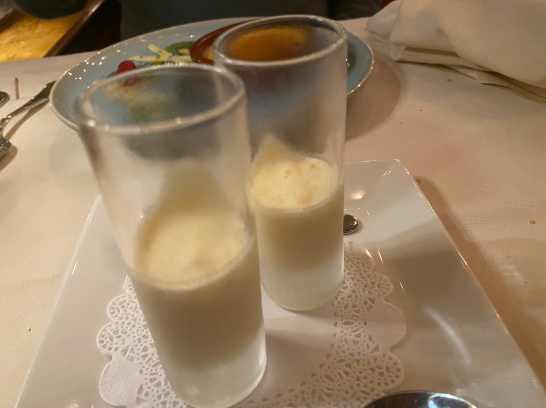 Le Midi Hotel-Restaurant主图