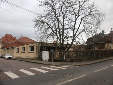 Place Albert Thomas-索恩河畔沙隆必去景点