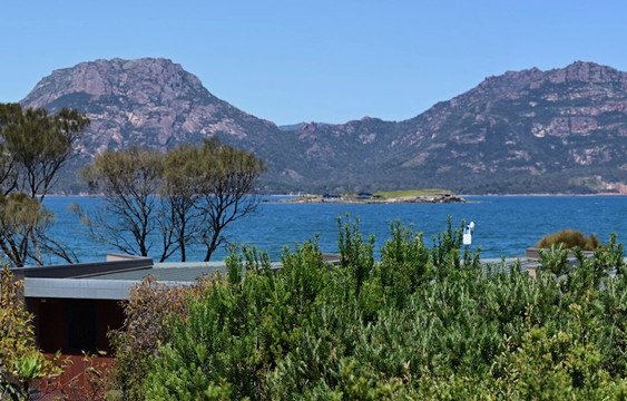 海湾边缘度假村主图