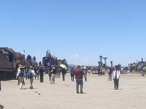 Andes Salt Expeditions Tour Operator-乌尤尼必去景点