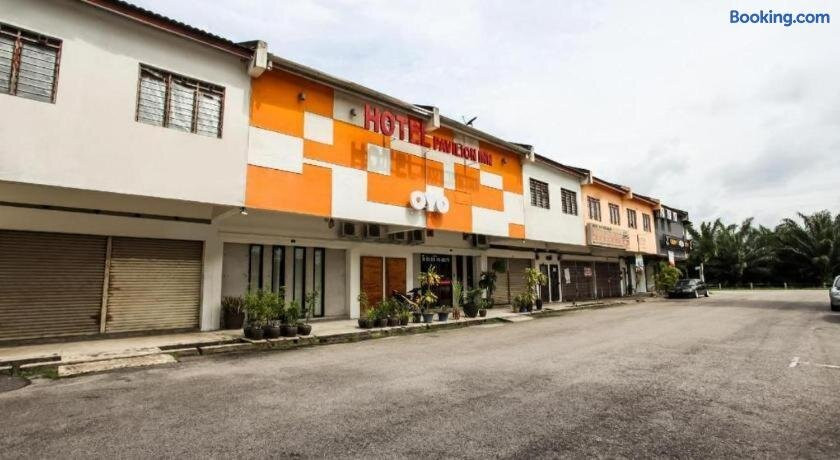 OYO 89454 Hotel Pavilion Inn