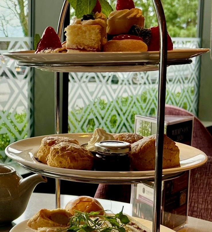 卡尔顿酒店主图