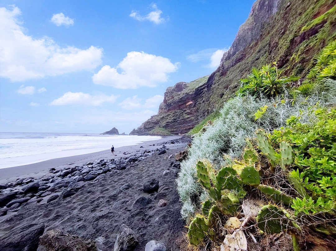 Playa Nogales-Puntallana必去景点