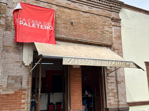 La Casa Del Paletero