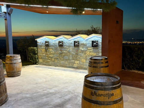 Wine Fountain Marezige-Marezige必去景点