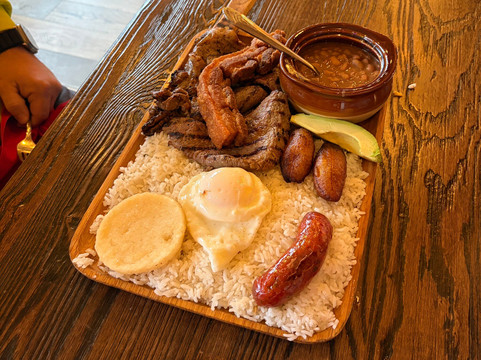 Colombian Steakhouse and Lounge主图