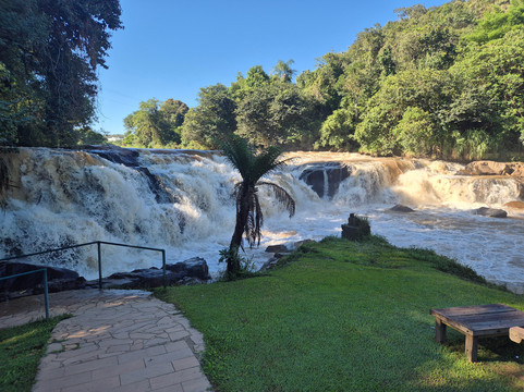 瑞卡特达卡舒埃拉酒店主图