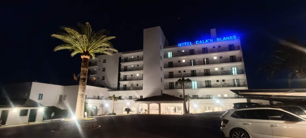 Globales Cala'n Blanes-官方
