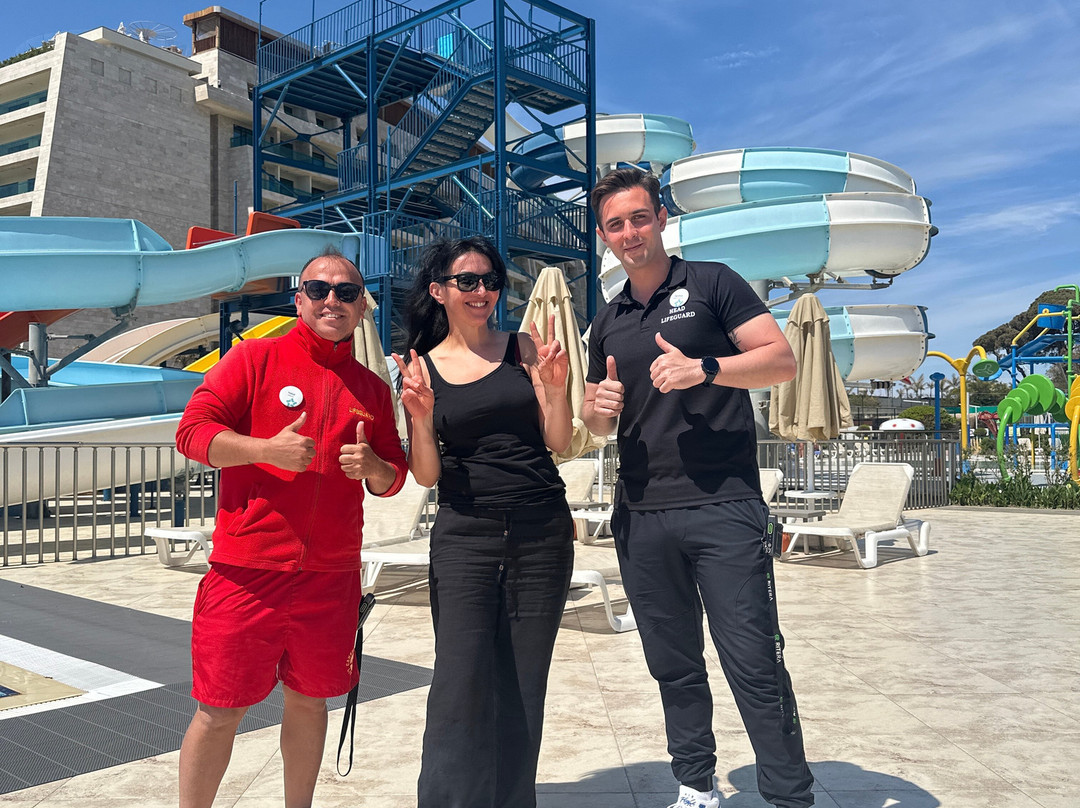 途易蔚蓝魔幻生活酒店主图