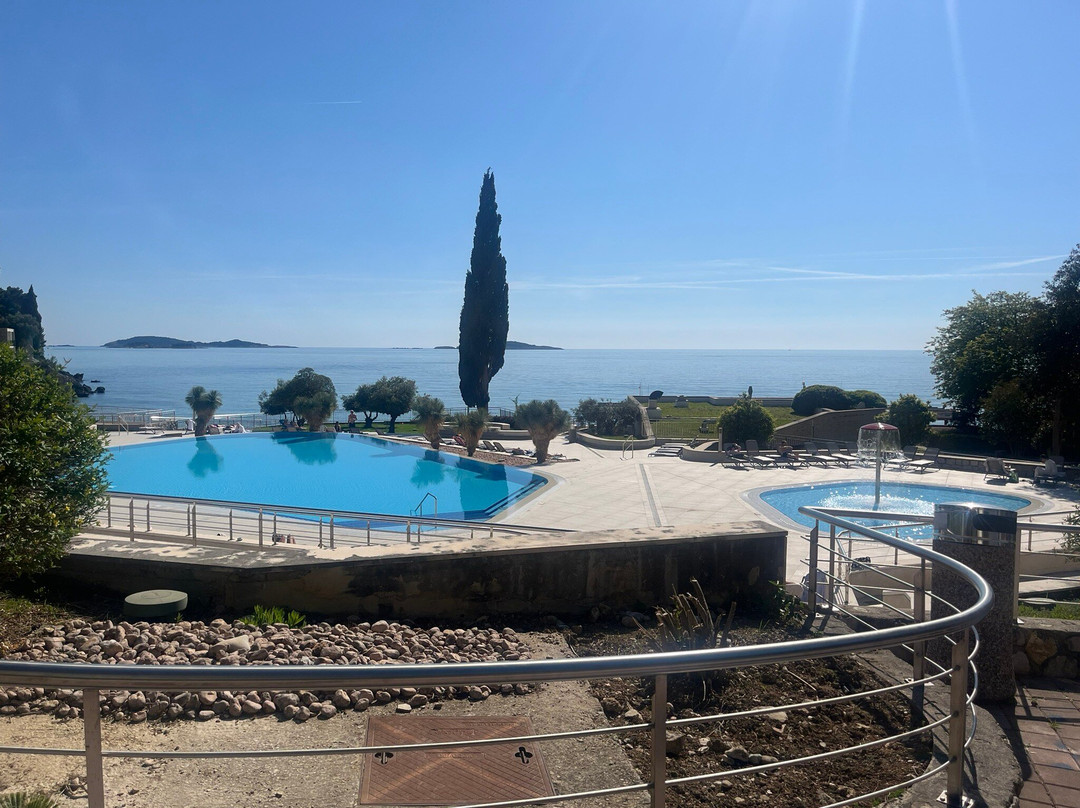 阿斯塔雷酒店主图