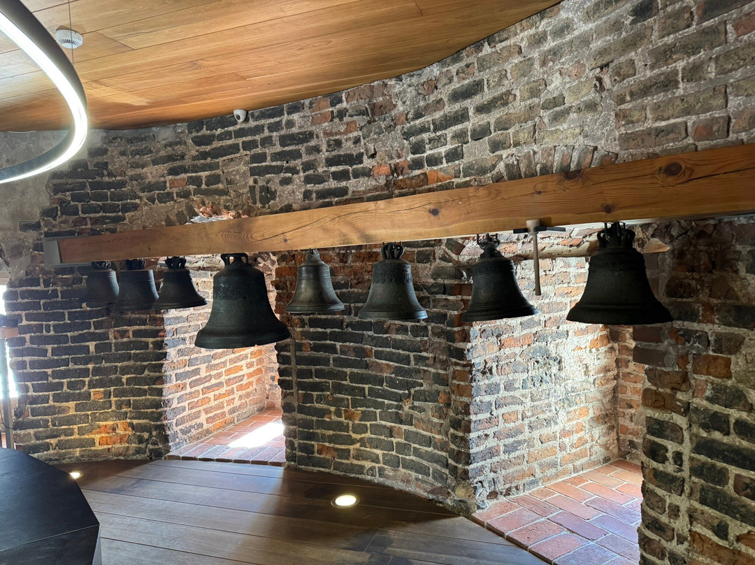 Bell Tower of Vilnius Cathedral-维尔纽斯必去景点