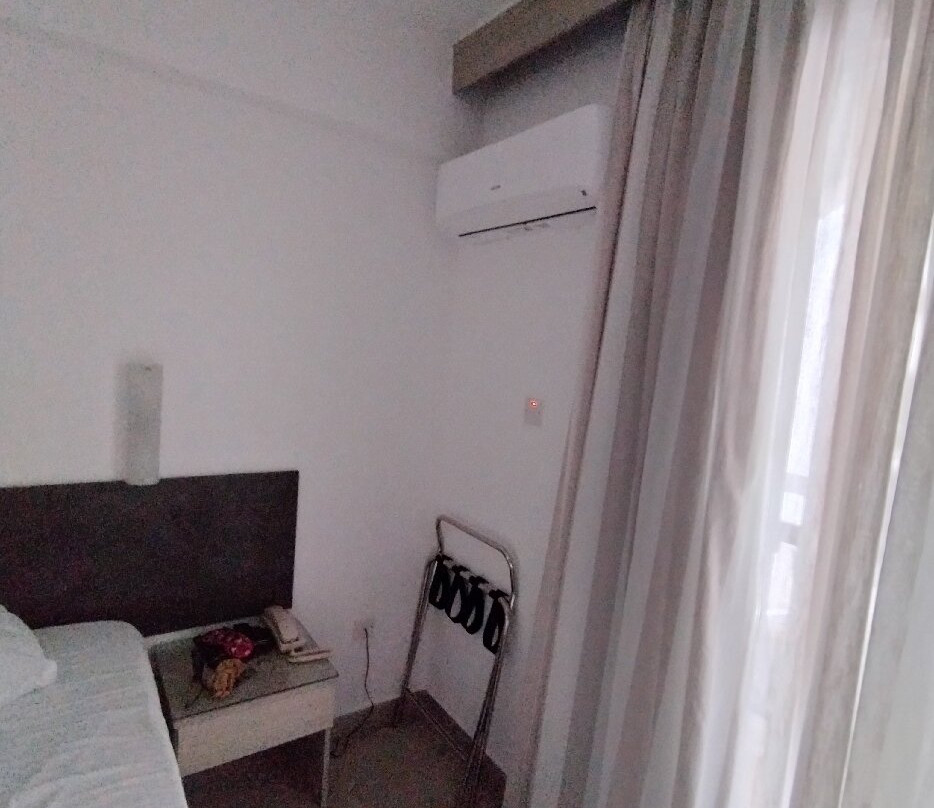 仙人掌酒店主图