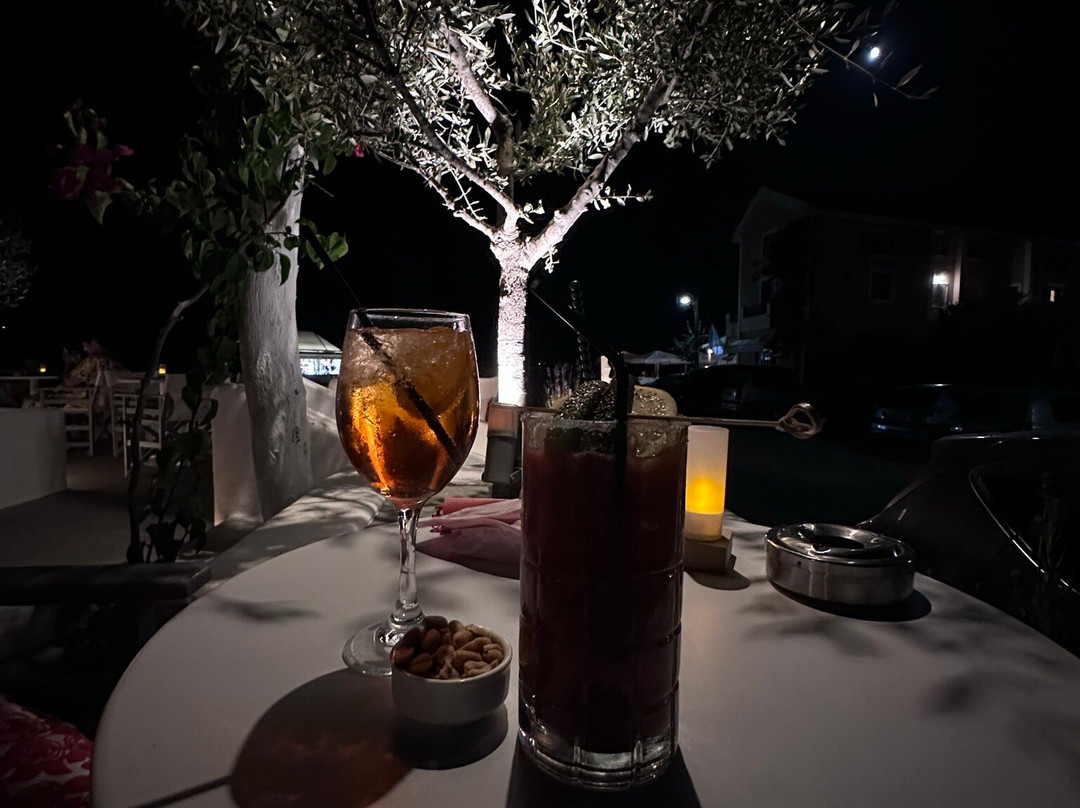 Alexis Cocktail Bar-Katelios必去景点