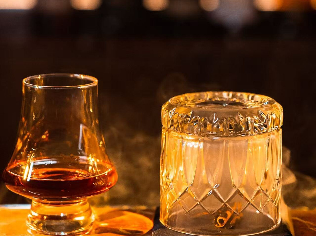 Mid Century Antiques & Bar
