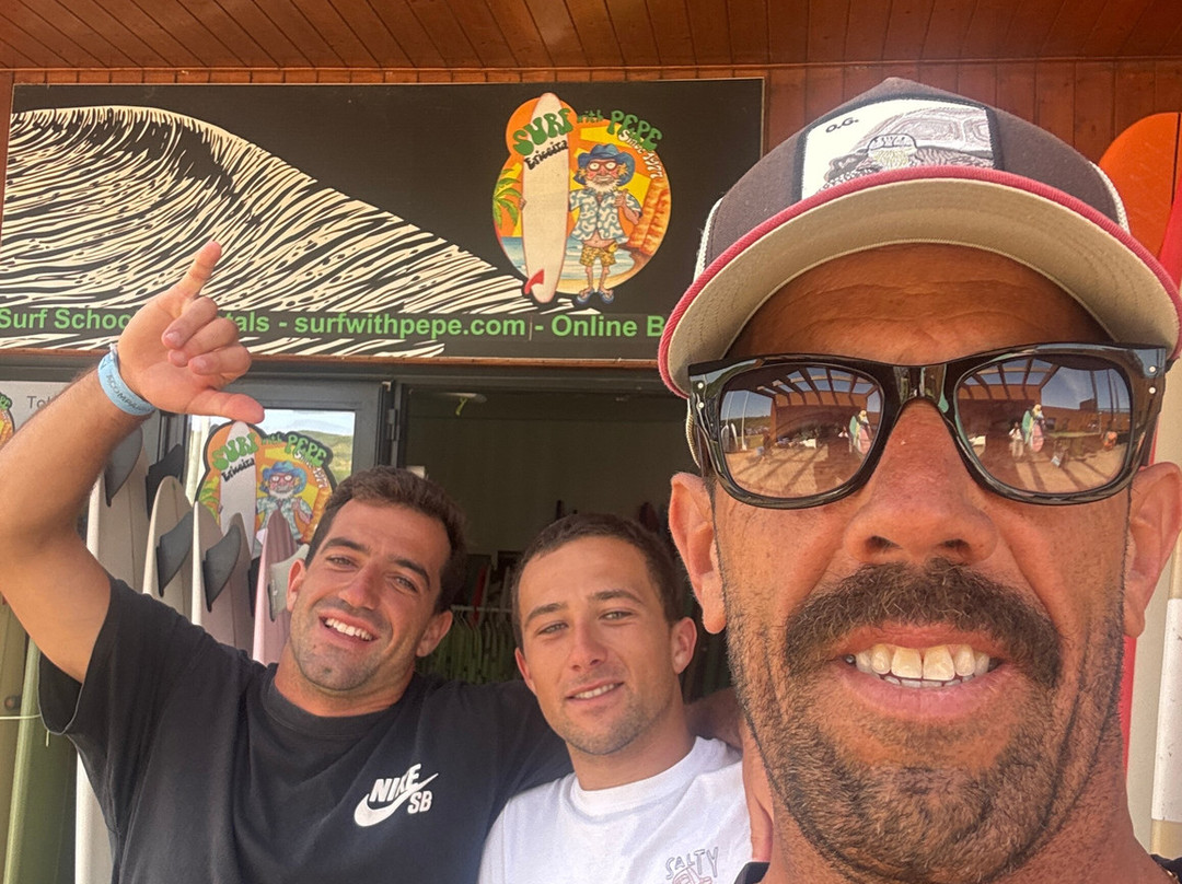 Surf With Pepe - Surf School & Rentals-埃里塞拉必去景点