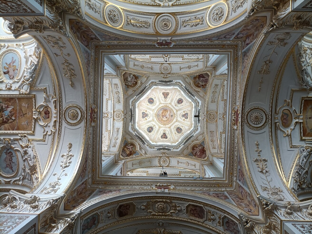 Basilika St. Lorenz-肯普滕必去景点