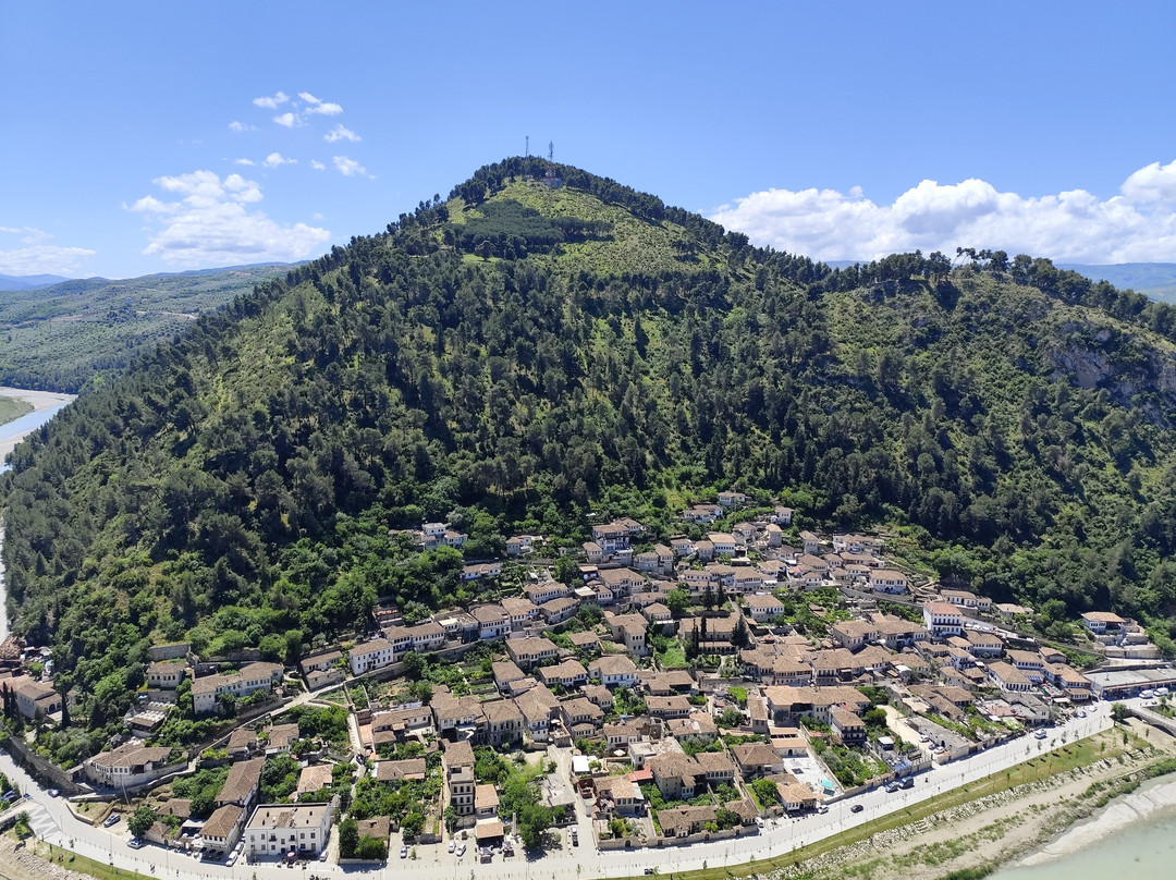 Albania Tour Guide-地拉那必去景点