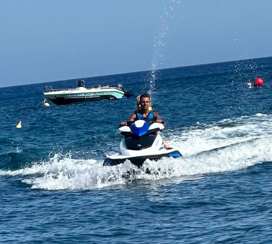 Santorini Water Sports-Agios Georgios必去景点