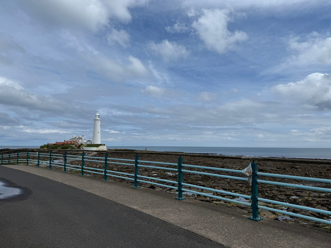 St. Mary's Lighthouse-惠特利湾必去景点