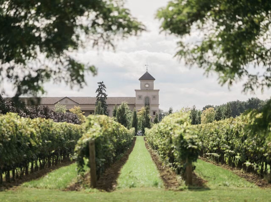 Two Sisters Vineyards-滨湖尼亚加拉必去景点