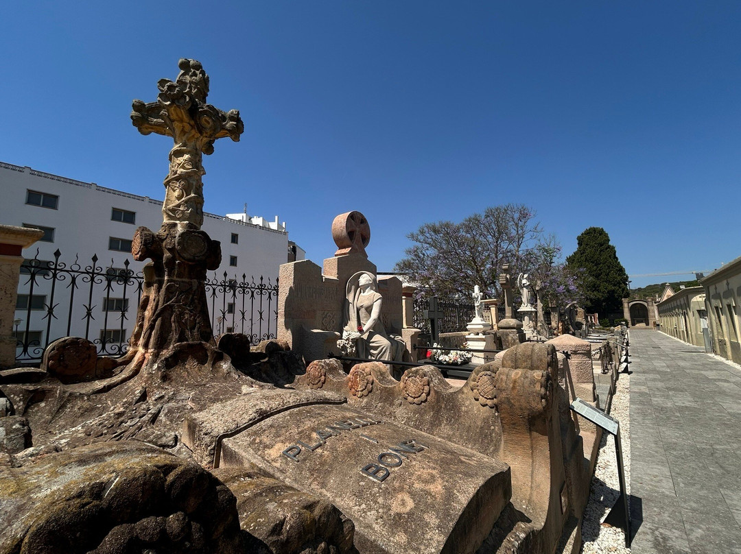 Modernist Cemetery