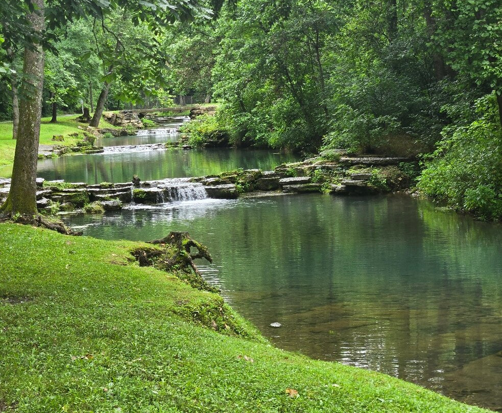 Dogwood Canyon Nature Park-Lampe必去景点