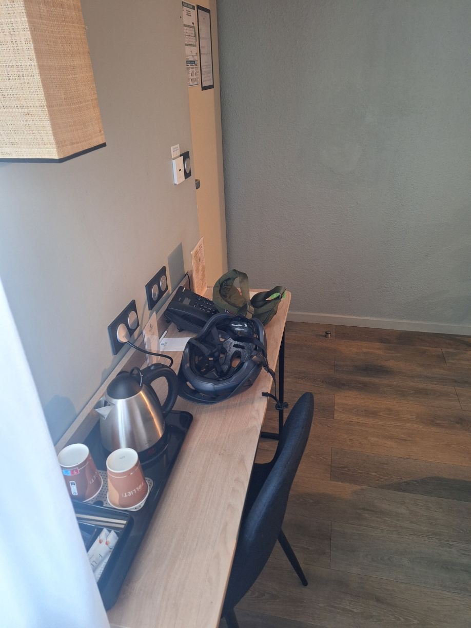 罗什福尔滨海贝斯特韦斯特Sure酒店-旅行者