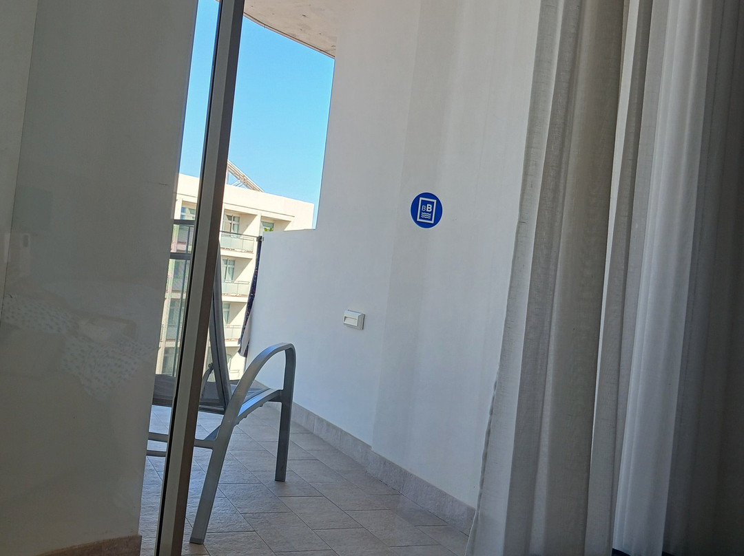 贝纳尔马德纳海滩森蒂多酒店主图